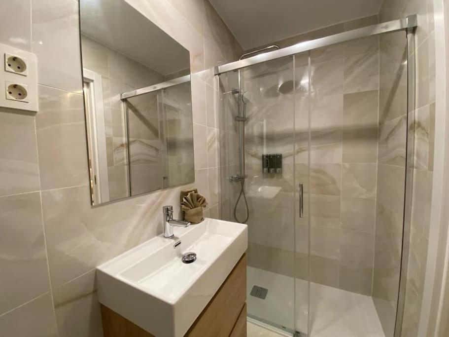 マドリードRefugio 2Br Y 2Ba Azca/Bernabeuアパートメント エクステリア 写真